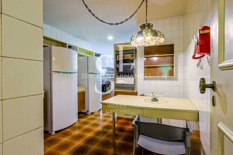 Conheça Cópia de Cópia de 23 do imóvel - Leblon- Avenida Afrânio de Melo Franco- Apartamento 4 quatos, suíte, 2 dependencias completas, 2 vagas. - BTAP40285 - 19 Cópia de Cópia de 23 - 19