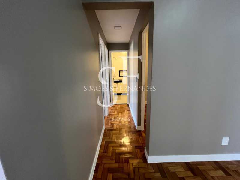 Conheça corredor. do imóvel - Praça da Bandeira - Rua Felisberto de Menezes - Apartamento totalmente reformado, 2 quartos com dependência completa. - BTAP22339 - 7 corredor. - 7
