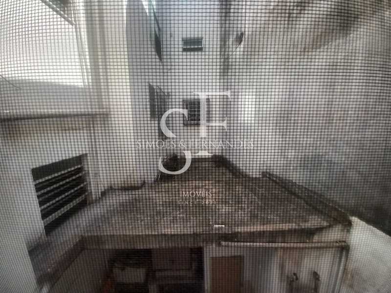 Conheça 27. do imóvel - Grajaú - Praça Edmundo Rego - Apartamento de 2 quartos com armários (sendo um com ar-condicionado), com comércio e transporte na porta. - BTAP22393 - 27 27. - 27