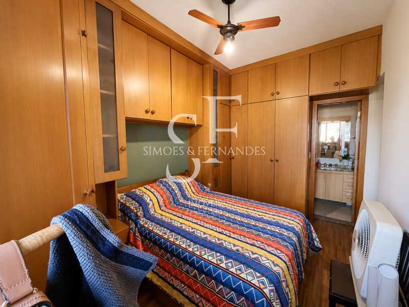 Conheça 65. do imóvel - Praça da Bandeira - Rua Paraíba. Apartamento 2 quartos sendo 1 suíte, sala ampla e 1 vaga na escritura. - BTAP22452 - 7 65. - 7