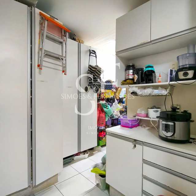 Conheça Ana37 do imóvel - Tijuca - Carlos de Vasconcelos - Excelente apartamento reformado com área privativa, com três quartos sendo duas suítes - BTAP31714 - 18 Ana37 - 18