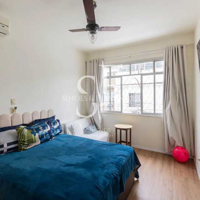 Conheça 9 do imóvel - Tijuca- Travessa Frei Rogério- Casa duplex, 3 quartos, suíte, dependência, piscina e churrasqueira. 2 vagas. - BTCN40027 - 9 9 - 9
