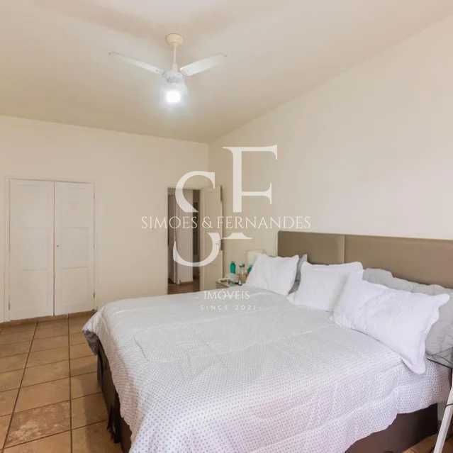 Conheça 16 do imóvel - Tijuca- Travessa Frei Rogério- Casa duplex, 3 quartos, suíte, dependência, piscina e churrasqueira. 2 vagas. - BTCN40027 - 16 16 - 16