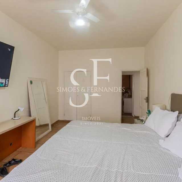 Conheça 17 do imóvel - Tijuca- Travessa Frei Rogério- Casa duplex, 3 quartos, suíte, dependência, piscina e churrasqueira. 2 vagas. - BTCN40027 - 17 17 - 17