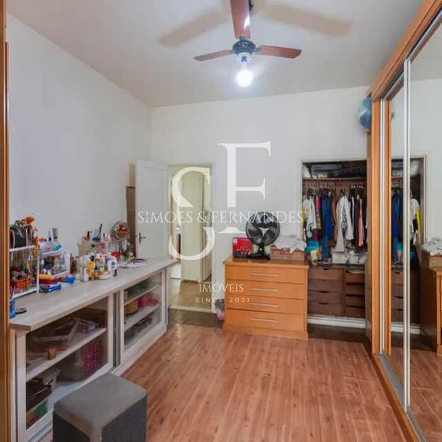 Conheça 19 do imóvel - Tijuca- Travessa Frei Rogério- Casa duplex, 3 quartos, suíte, dependência, piscina e churrasqueira. 2 vagas. - BTCN40027 - 19 19 - 19