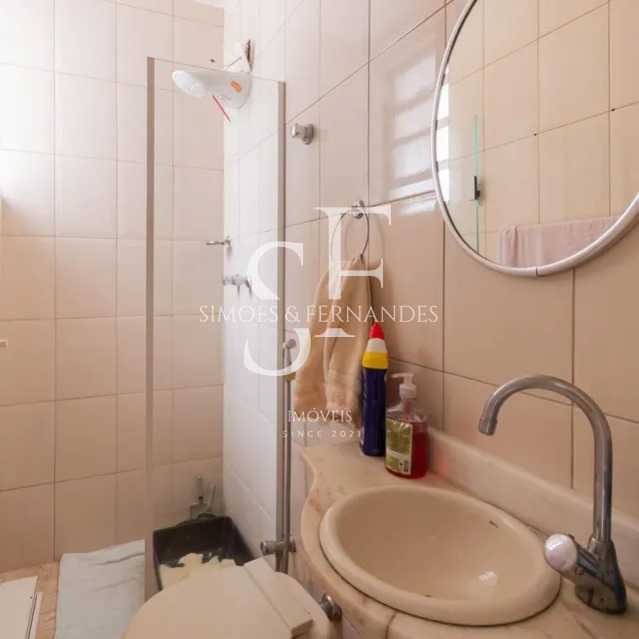 Conheça 24 do imóvel - Tijuca- Travessa Frei Rogério- Casa duplex, 3 quartos, suíte, dependência, piscina e churrasqueira. 2 vagas. - BTCN40027 - 24 24 - 24