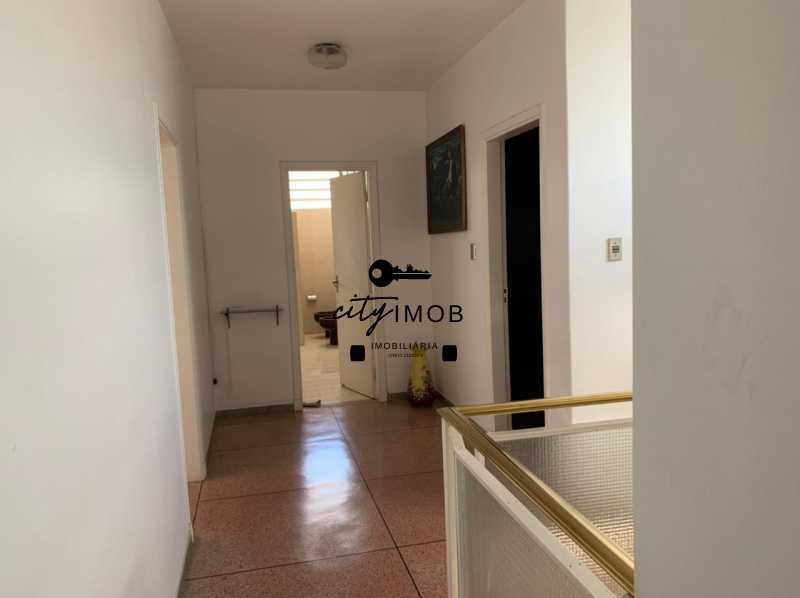 Corredor dos quartos - 13