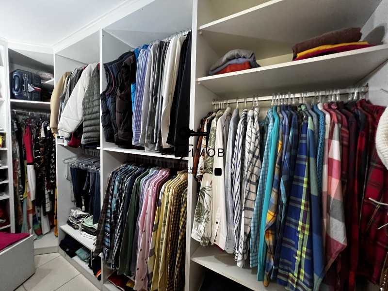 Closet suíte - 13