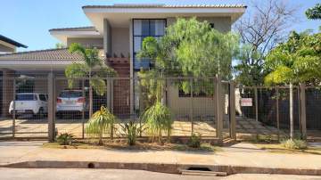 CASAMOURA VENDE – LINDO SOBRADO NO TAQUARI - CM082