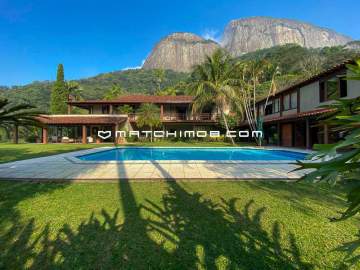 Ótima localização - Casa a venda com vista para o Cristo e Lagoa, localizada no alto Gávea. - 224CA