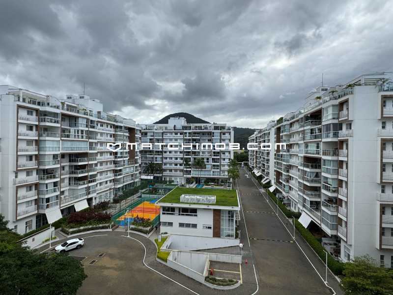 Frames Residence - 2