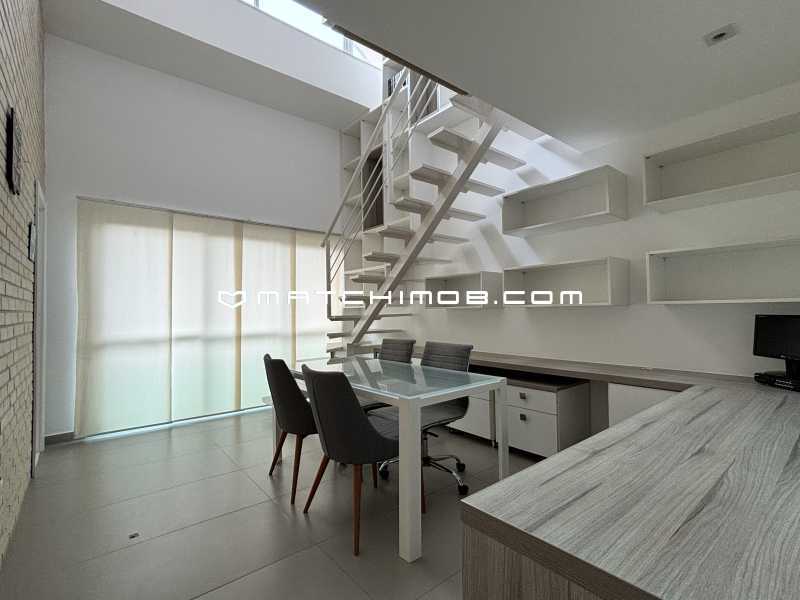 DEL LAGO - 17