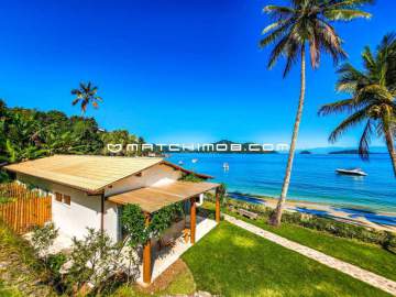Ótima localização - Casa frente mar à venda em Vila Velha - Angra dos Reis - 663CA