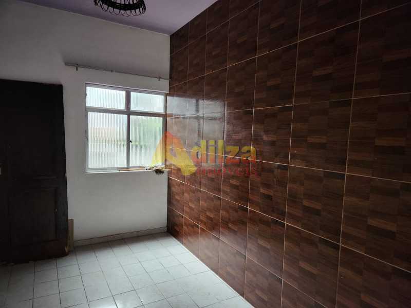 Conheça WhatsApp Image 2023-04-19 at 1 do imóvel - Casa à venda Rua Pereira de Almeida, Tijuca, Rio de Janeiro - R$ 365.000 - TICA40018 - 13 WhatsApp Image 2023-04-19 at 1 - 13