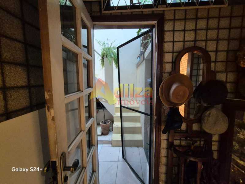 Conheça Imagem do WhatsApp de 2025-04- do imóvel - Casa de Vila 3 quartos à venda Tijuca, Rio de Janeiro - R$ 580.000 - TICV30042 - 12 Imagem do WhatsApp de 2025-04- - 12