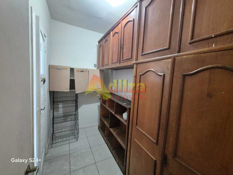 1000222080 - 17