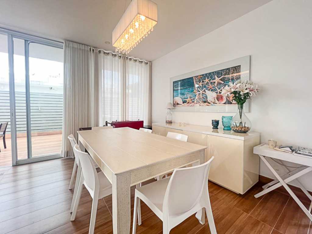 1dee560b-8ea4-4576-8072-32022a - 18