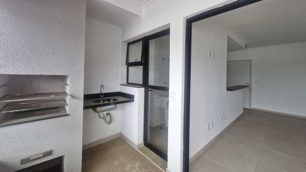 Apartamento de Alto Padrão à V - 6