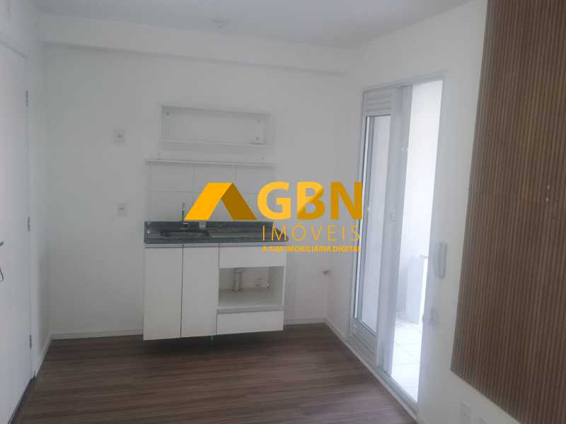 60c8e1d9-8627-4554-9333-3514eb - 4