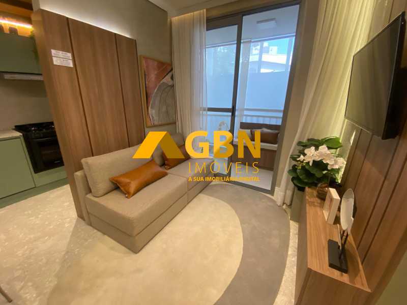 7eb68ae5-f27c-46ec-bb00-efe841 - 1