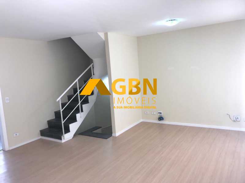 2968fa19-2c0d-4ce4-856f-3949d1 - 4