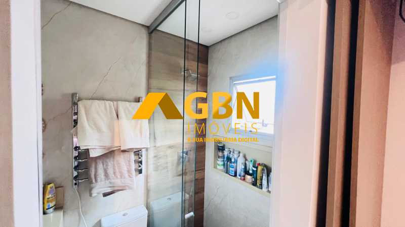 8de2f8f1-4c27-4ab3-8012-42fdc4 - 12