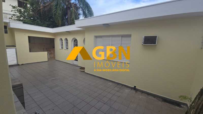 ee0218f0-b07f-4aec-9df8-8b415e - 3