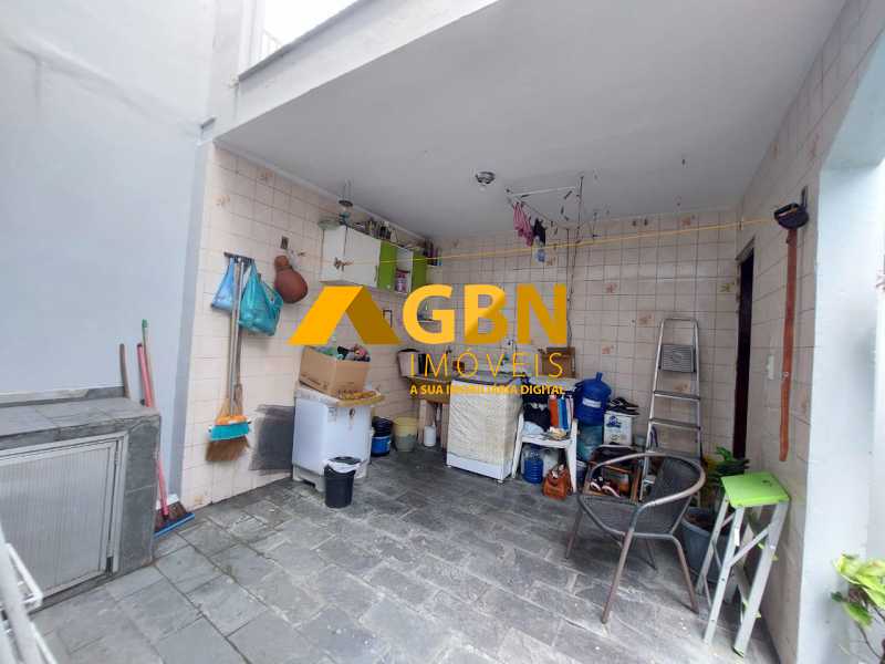 b2cd19fb-dfdd-4465-8c80-56e8b7 - 20