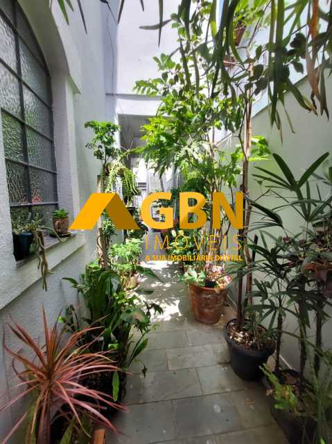 e2b1ed4c-ef5a-4d25-9c6b-59509f - 17