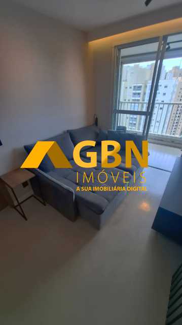 fb90e3e7-1bc5-4c4b-a402-10516b - 4