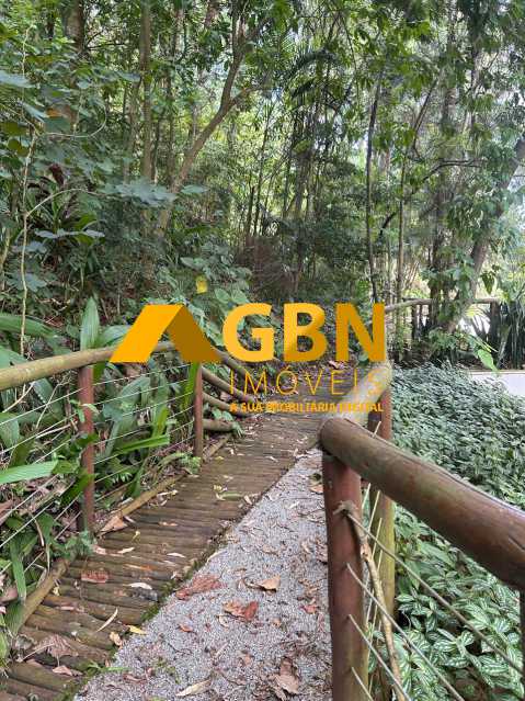 9899a927-754b-42c2-82e1-53f7eb - 27