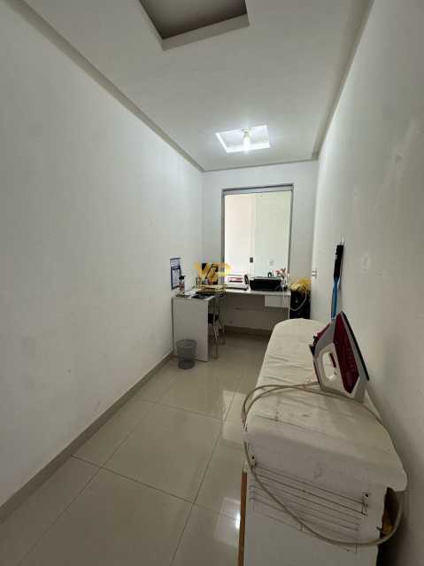 WhatsApp Image 2025-02-25 at 1 - 6