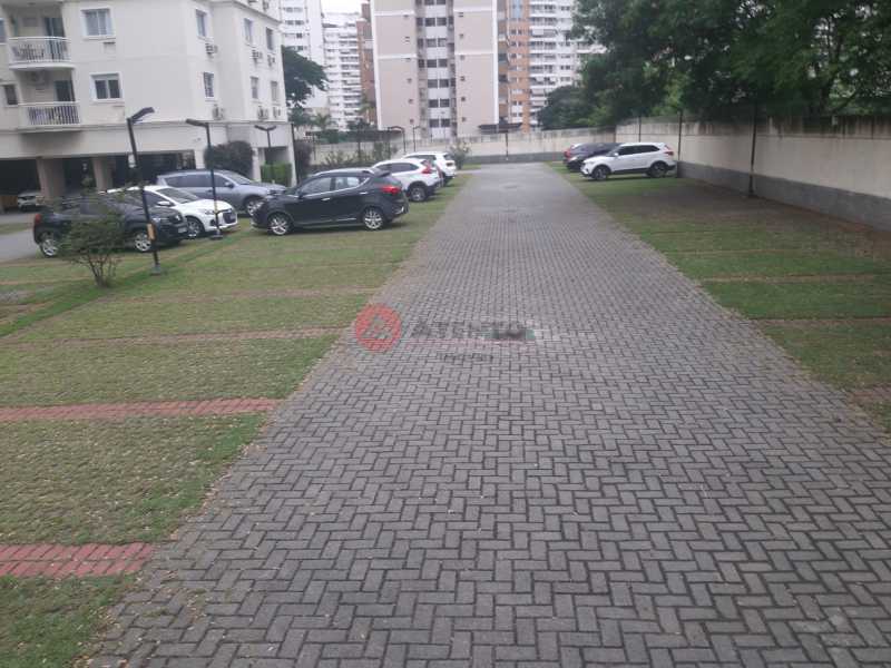 Estacionamento - 27