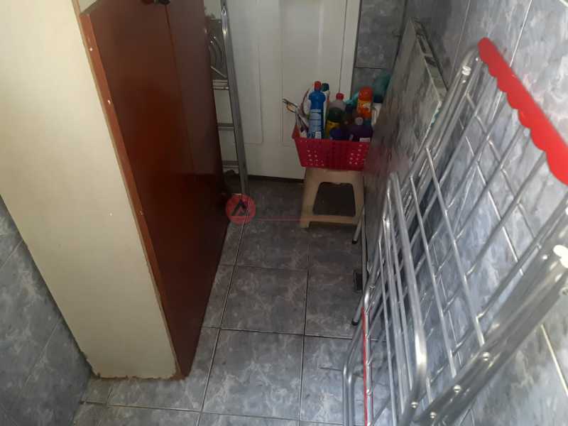 Àrea de serviço. - 24