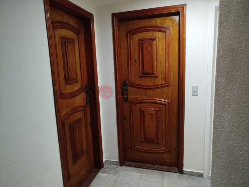 Entrada social e de serviço d - 6