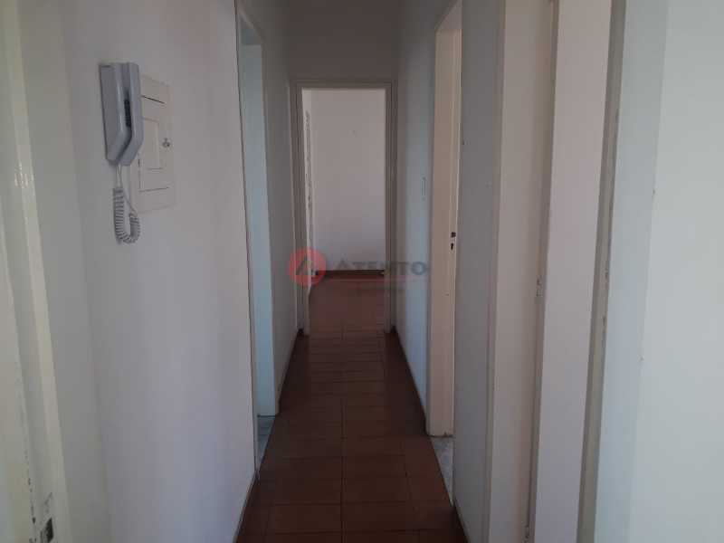 CORREDOR DE CIRCULAÇÃO. - 12