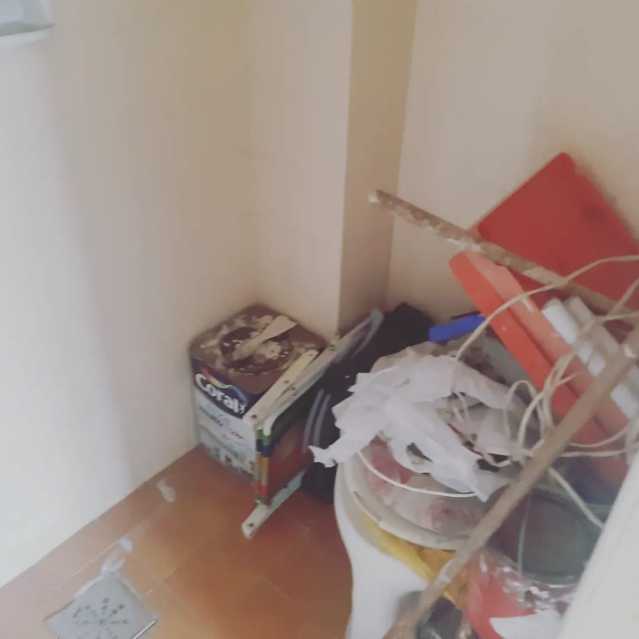 Banheiro de empregada. - 24
