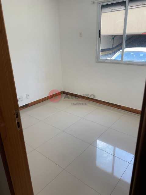 Quarto - 11