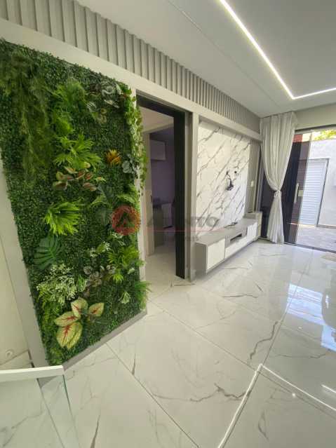 Sala,, - 3