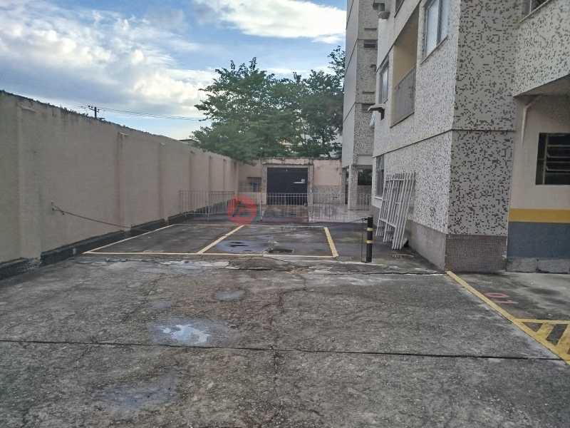 Área de garagem - 28