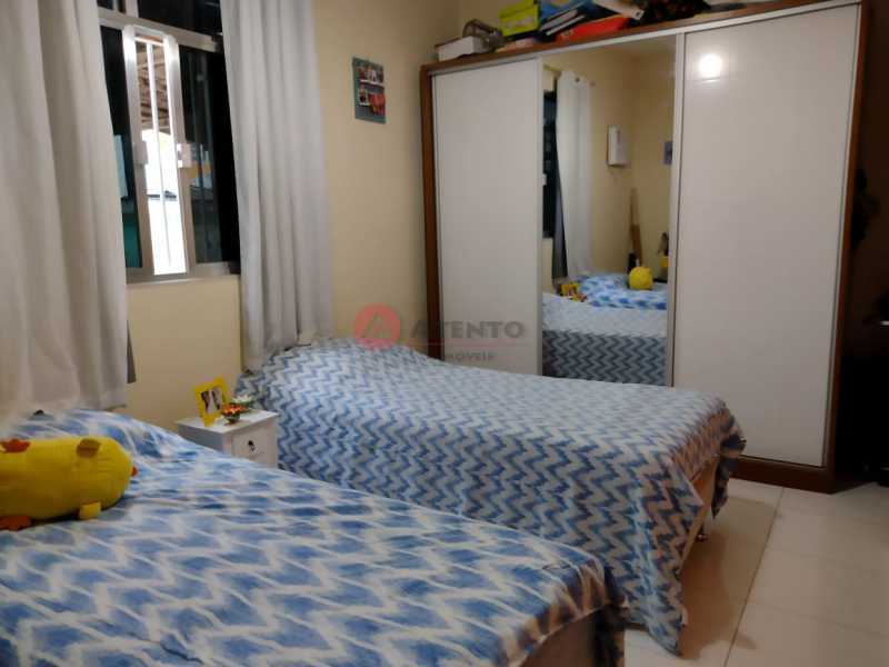 Quarto 2 - 24