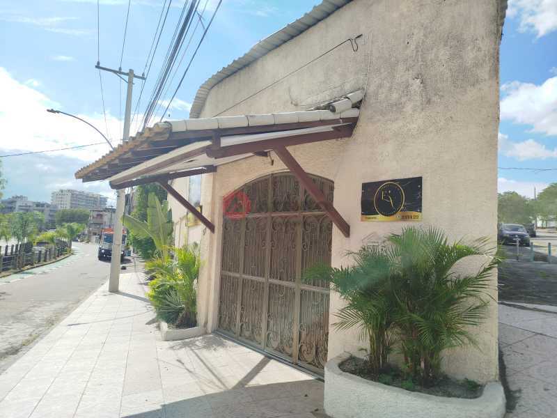 Frente da casa, - 4