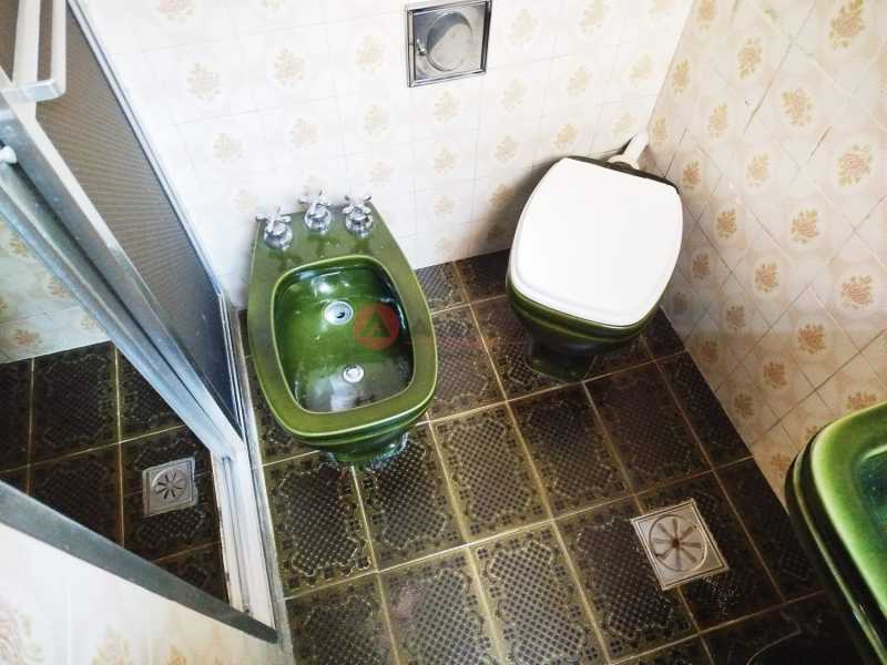 Banheiro social - 15