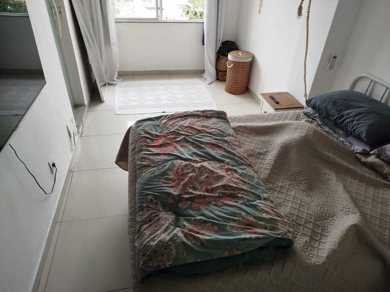 Suite,, - 11