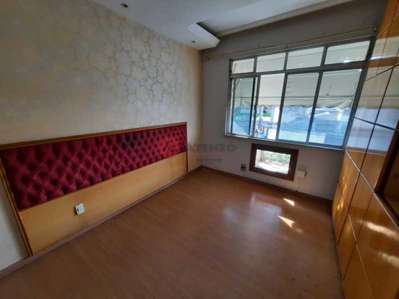 Quarto 2, - 12