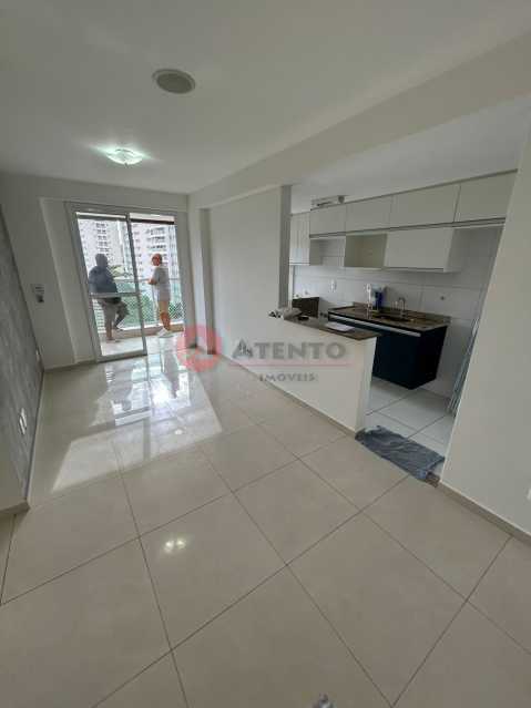 Apartamento 2 quartos para alugar Rio de Janeiro,RJ Vicente de Carvalho - R$ 2.400 - AIAP20227