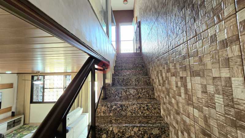 Conheça Acesso ao segundoar. do imóvel - Casa 3 quartos à venda Rio de Janeiro,RJ Penha Circular - R$ 430.000 - AICA30029 - 15 Acesso ao segundoar. - 15