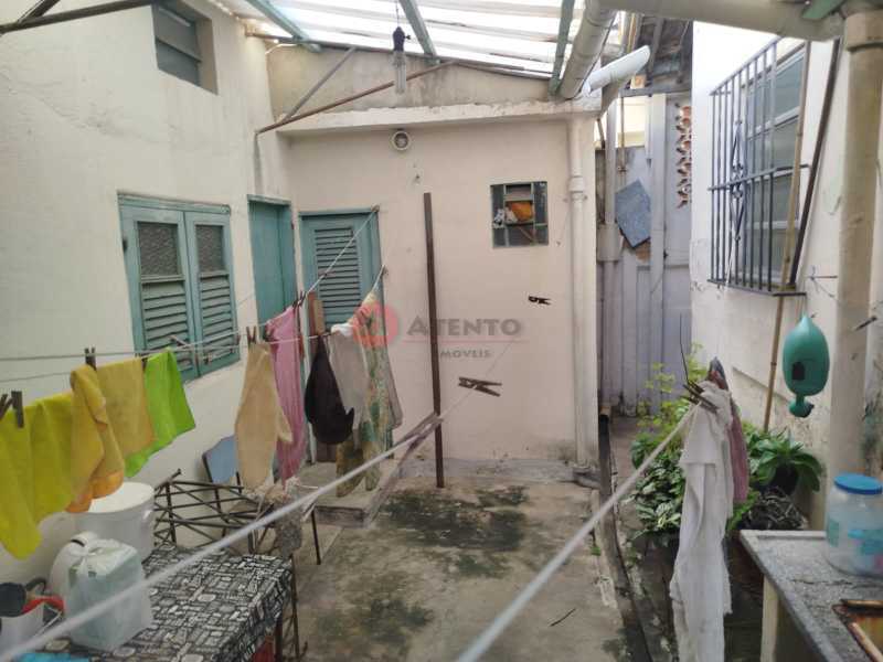 Área fundos. - 23