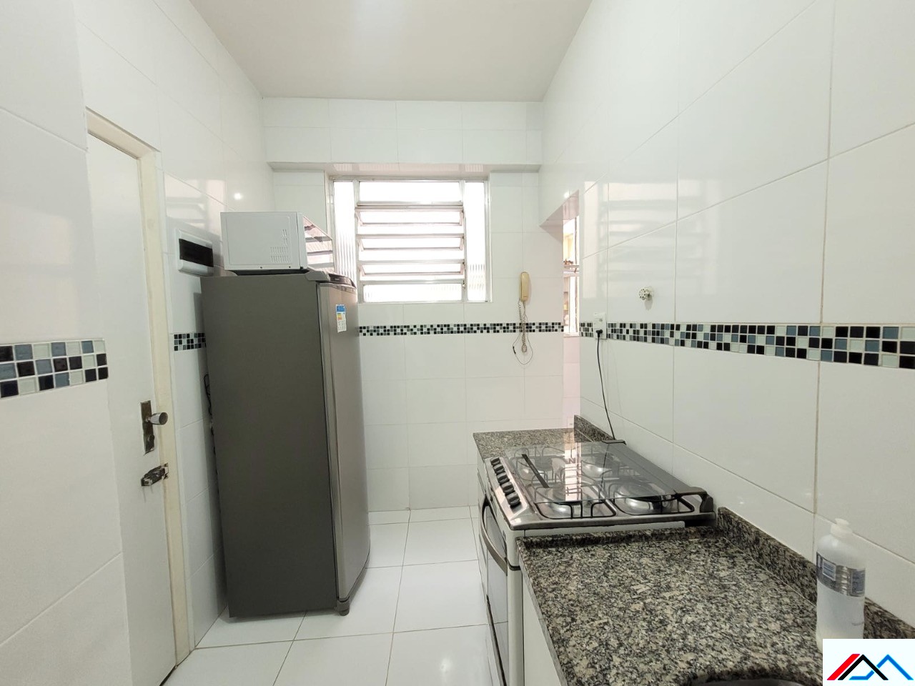 Conheça Foto 09 do imóvel - Apartamento à venda Avenida Nossa Senhora de Copacabana, Copacabana, Rio de Janeiro - R$ 700.000 - AP01102 - 9 Foto 09 - 9