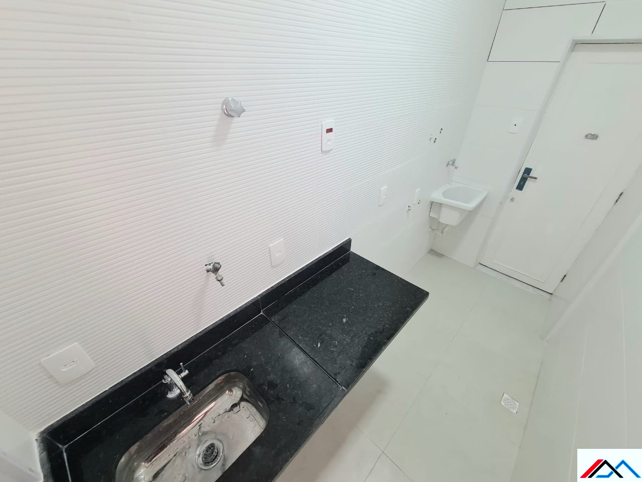 Conheça Foto 02 do imóvel - Apartamento à venda Rua Gomes Carneiro, Ipanema, Rio de Janeiro - R$ 950.000 - AP01382 - 7 Foto 02 - 7